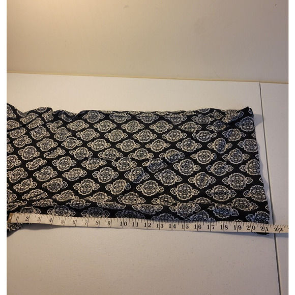 NWT Christopher & Banks Black Baroque Wide Leg Capri Pants Women's Size Large - Picture 7 of 11